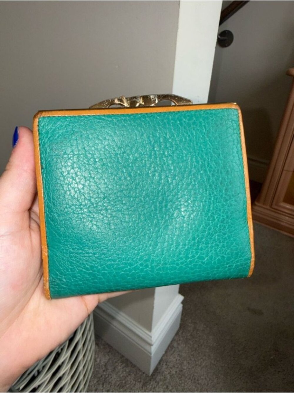 Dior Vintage Green Pebbled Leather Wallet with Tan Trim - Picture 2 of 9